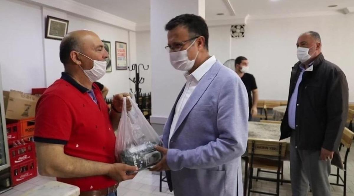 Başkandan kahvecilere &ccedil;ay desteği