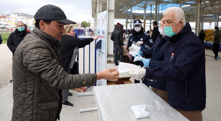 Muğla Büyükşehir 662 bin maske dağıttı G4