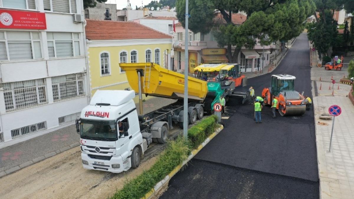 B&uuml;y&uuml;kşehirin sıcak asfalt &ccedil;alışmaları devam ediyor