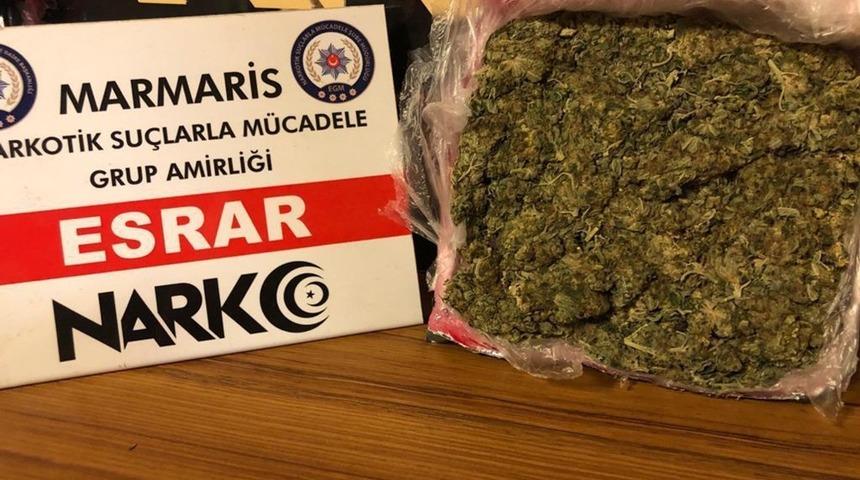 Marmaris&rsquo;e uyuşturucu madde sokmak isteyen ş&uuml;pheli polisten ka&ccedil;amadı