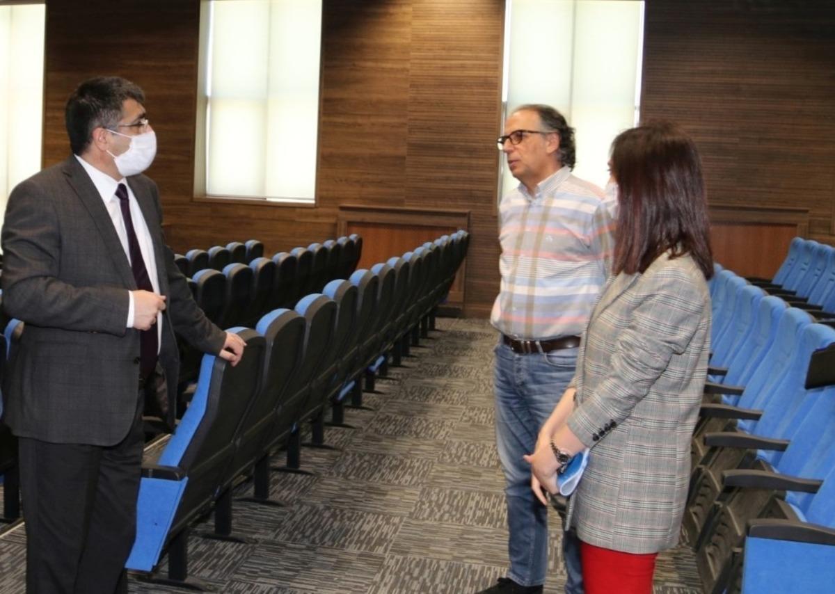 Rekt&ouml;r Aktekin, merkez yerleşkede incelemelerde bulundu