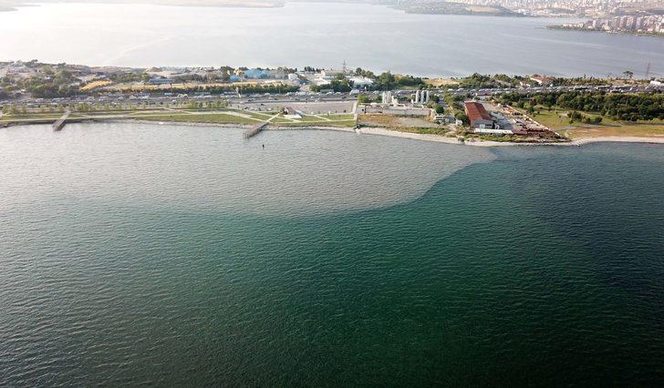 İSKİ tesisinden bırakılan su denizin rengini değiştirdi! G1