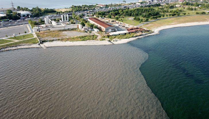 İSKİ tesisinden bırakılan su denizin rengini değiştirdi! G2