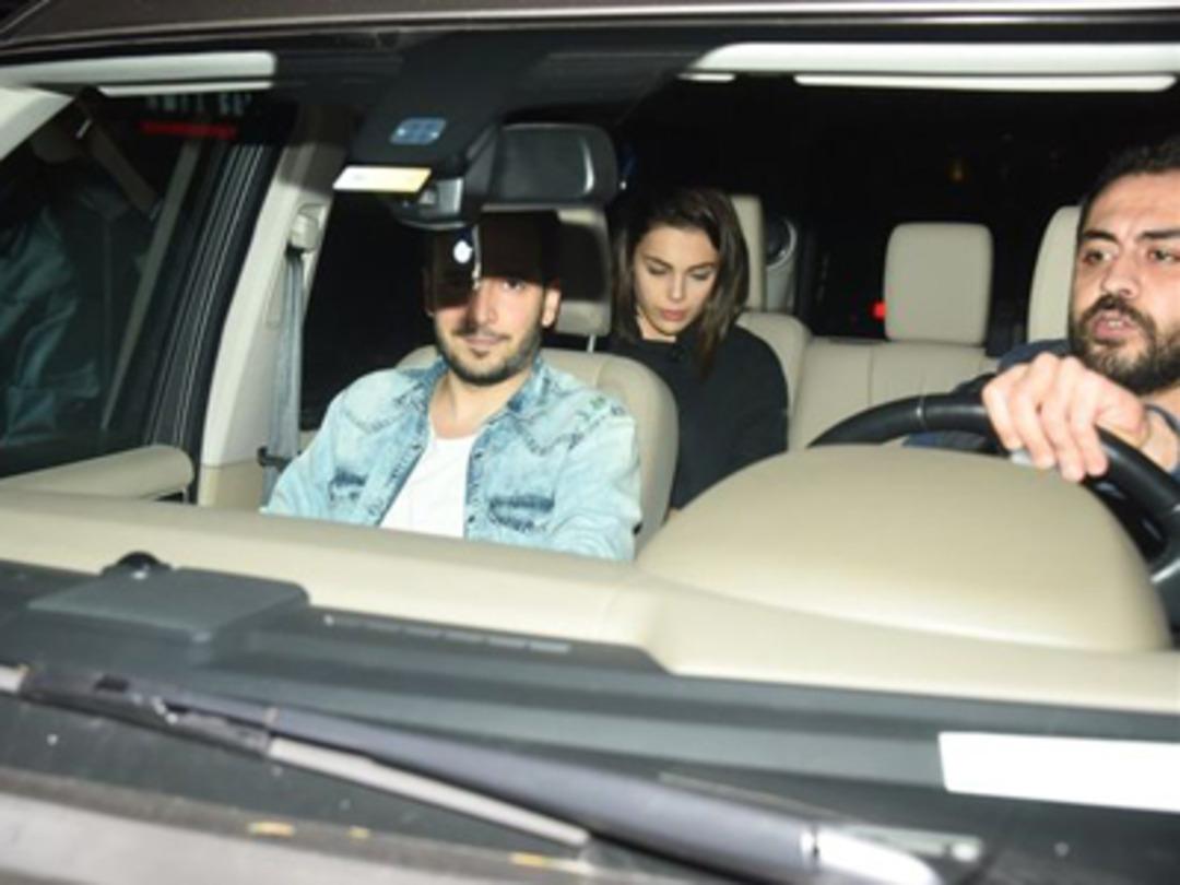 Oğuzhan Ko&ccedil; ile Yağmur Tanrısevsin yakalandı