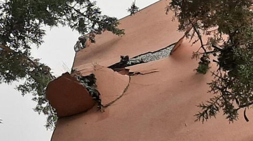 Bursa'da villaya yıldırım düştü