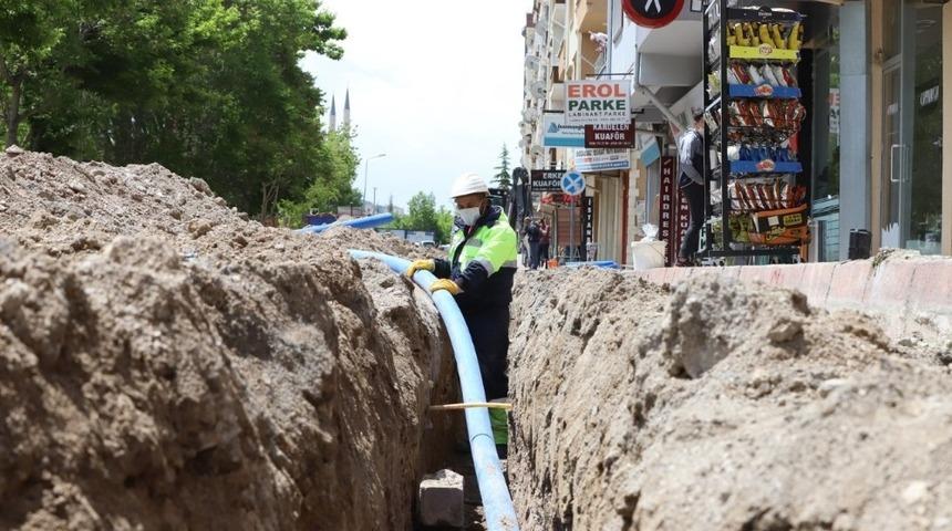 İstiklal caddesi sağlam altyapıya kavuşuyor