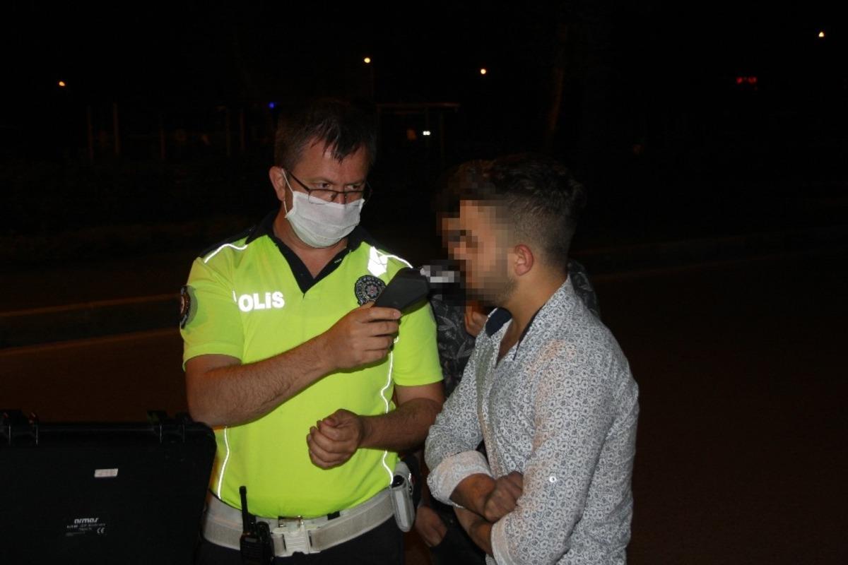 Alkoll&uuml;, ehliyetsiz ve 18 yaş altı s&uuml;r&uuml;c&uuml;ye rekor drift cezası