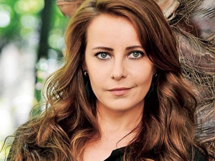 Vildan Atasever katıldığı panelde öfkelendi G2