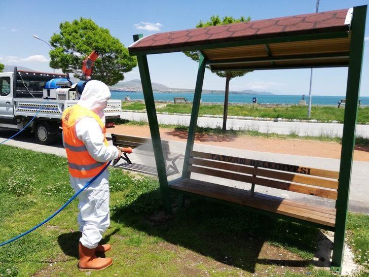 Tatvan’da parklar ve oyun grupları dezenfekte ediliyor G3
