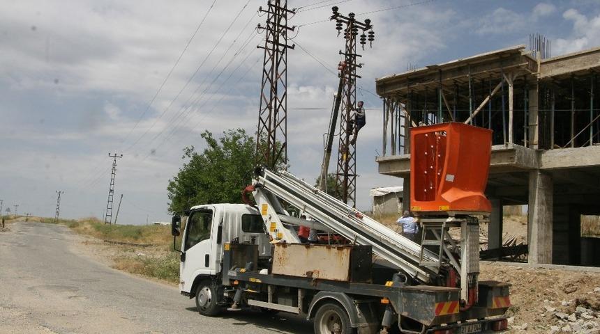 Dicle Elektrik kesintisiz enerji i&ccedil;in &ccedil;alışıyor