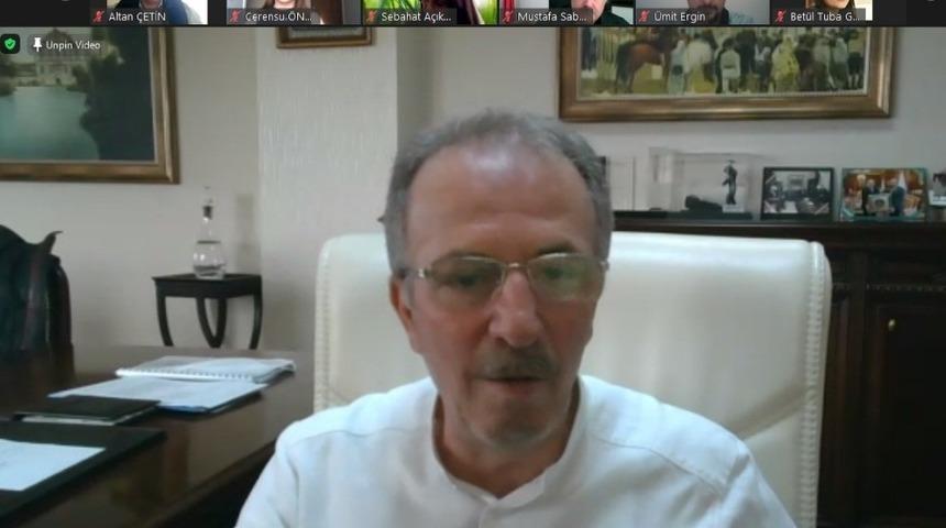 Rekt&ouml;r Uzun, &ccedil;evrimi&ccedil;i sınavlar &ouml;ncesi &ouml;ğrencilerle bir araya geldi