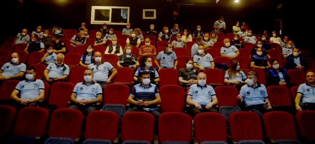 Kuşadası &ccedil;arşılarında sıfır işgaliye uygulaması tavizsiz devam edecek