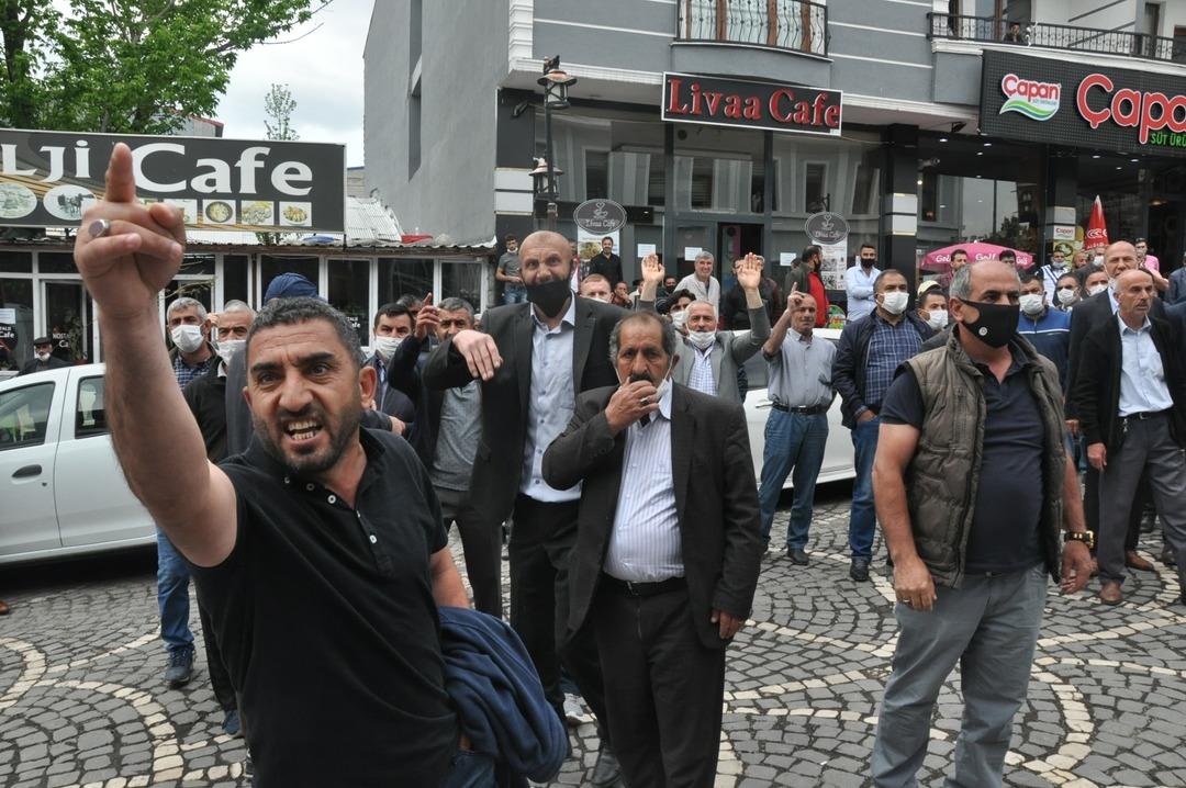 HDP'nin kıl payı MHP'den aldığı Kars'ta 'kayyum' sloganları