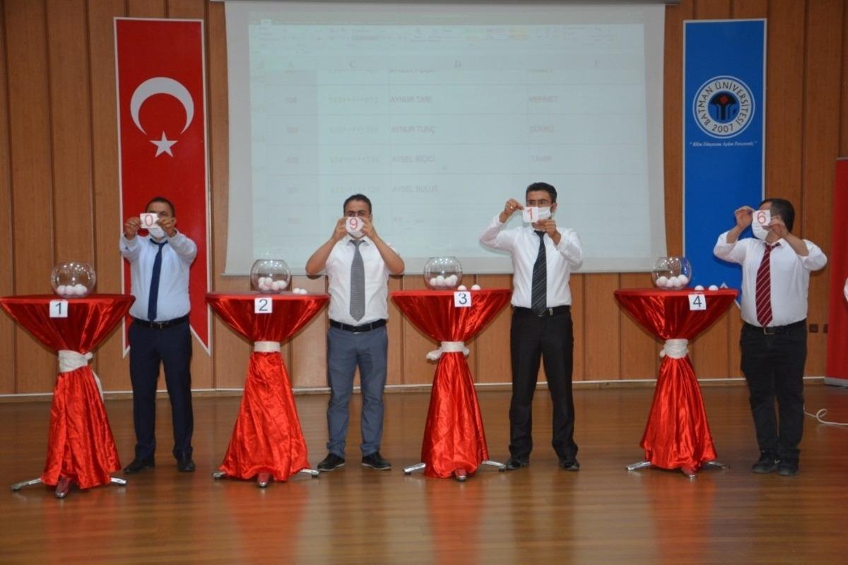 Batman &Uuml;niversitesine alınacak iş&ccedil;iler i&ccedil;in kura &ccedil;ekildi