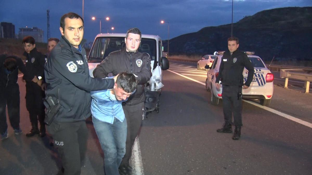 Başakşehir'de hareketli dakikalar: 4 g&ouml;zaltı