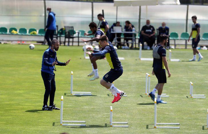 Fenerbahçeli Ömer Faruk Beyaz'dan harika asist G5