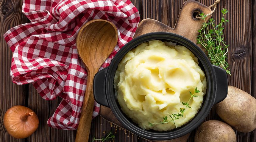 Patates püresi tarifi: Her yemeğin yanına en çok o yakışır