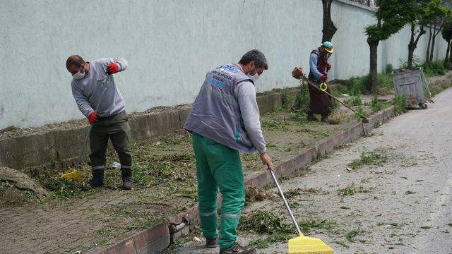 İzmit Belediyesi’nden Sanayi Mahallesi’nde yoğun çalışma