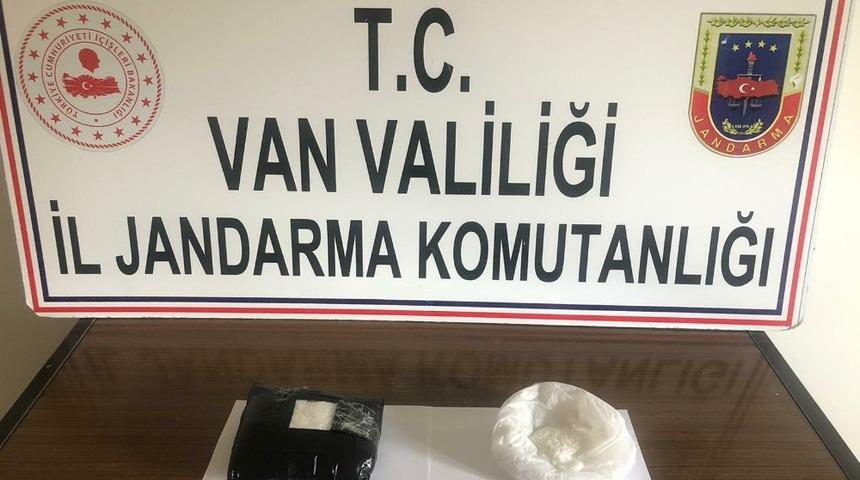 Gevaş&rsquo;ta 1 kilo 500 gram metamfetamin ele ge&ccedil;irildi