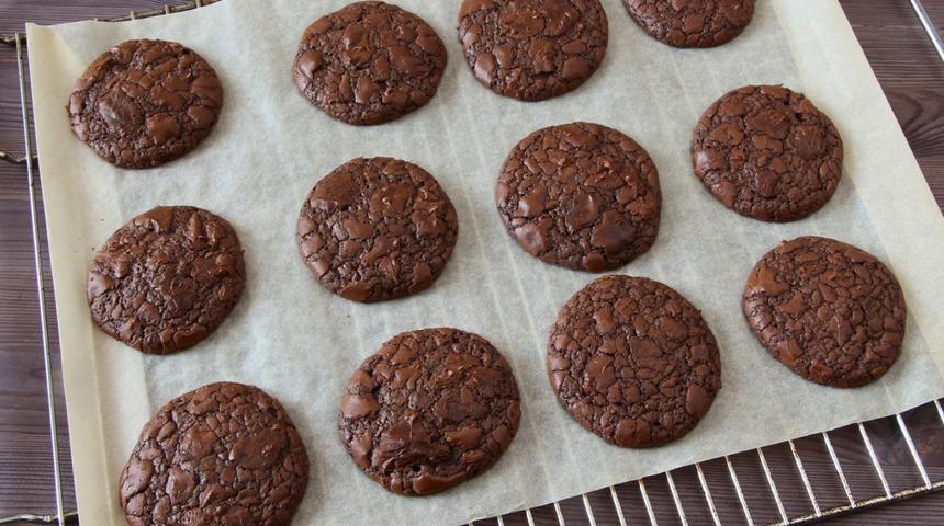 Browni kurabiye tarifi: Nefis mi nefis kolay mı kolay lezzet bombası!