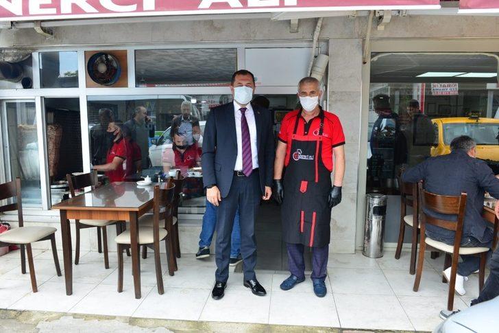 Başkan Yüksel, kepenk açan esnafın talep ve beklentileri dinledi G4