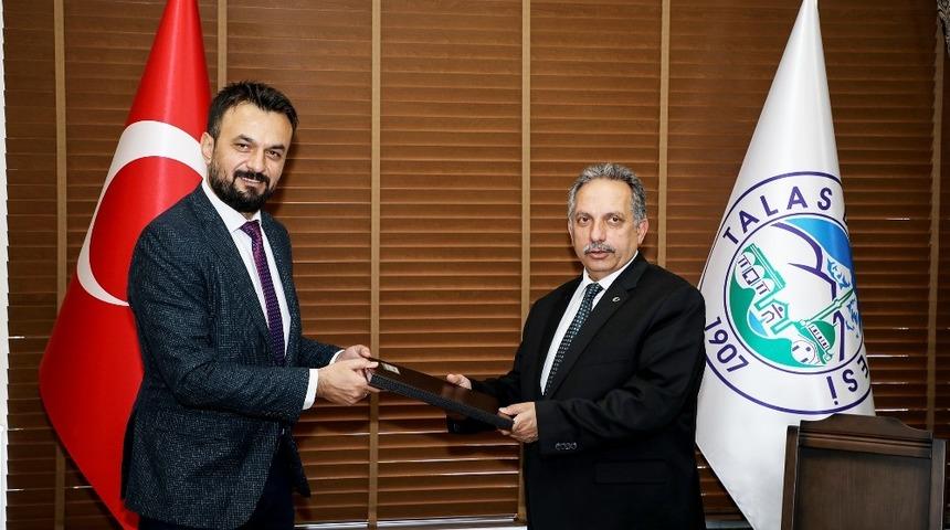 7/24 K&uuml;t&uuml;phane İ&ccedil;in Protokol İmzalandı