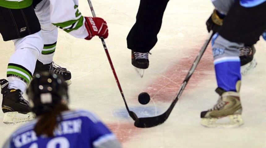 EYOF 2021'de kadınlar buz hokeyi ma&ccedil;ları ilk kez yapılacak