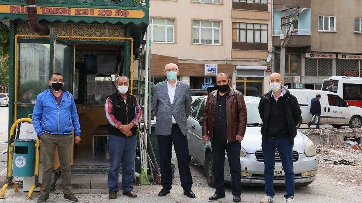 Başkan Kurt taksi durağını ziyaret etti G3
