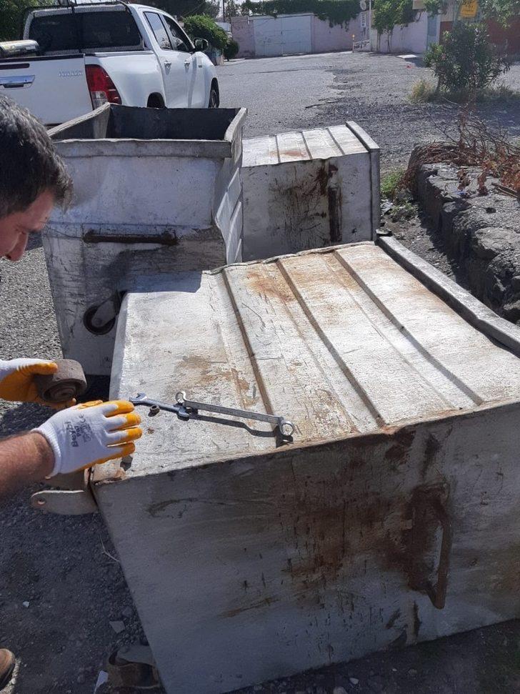 Temiz Bağlar için çöp konteynerleri yenilenerek dezenfekte ediliyor G4