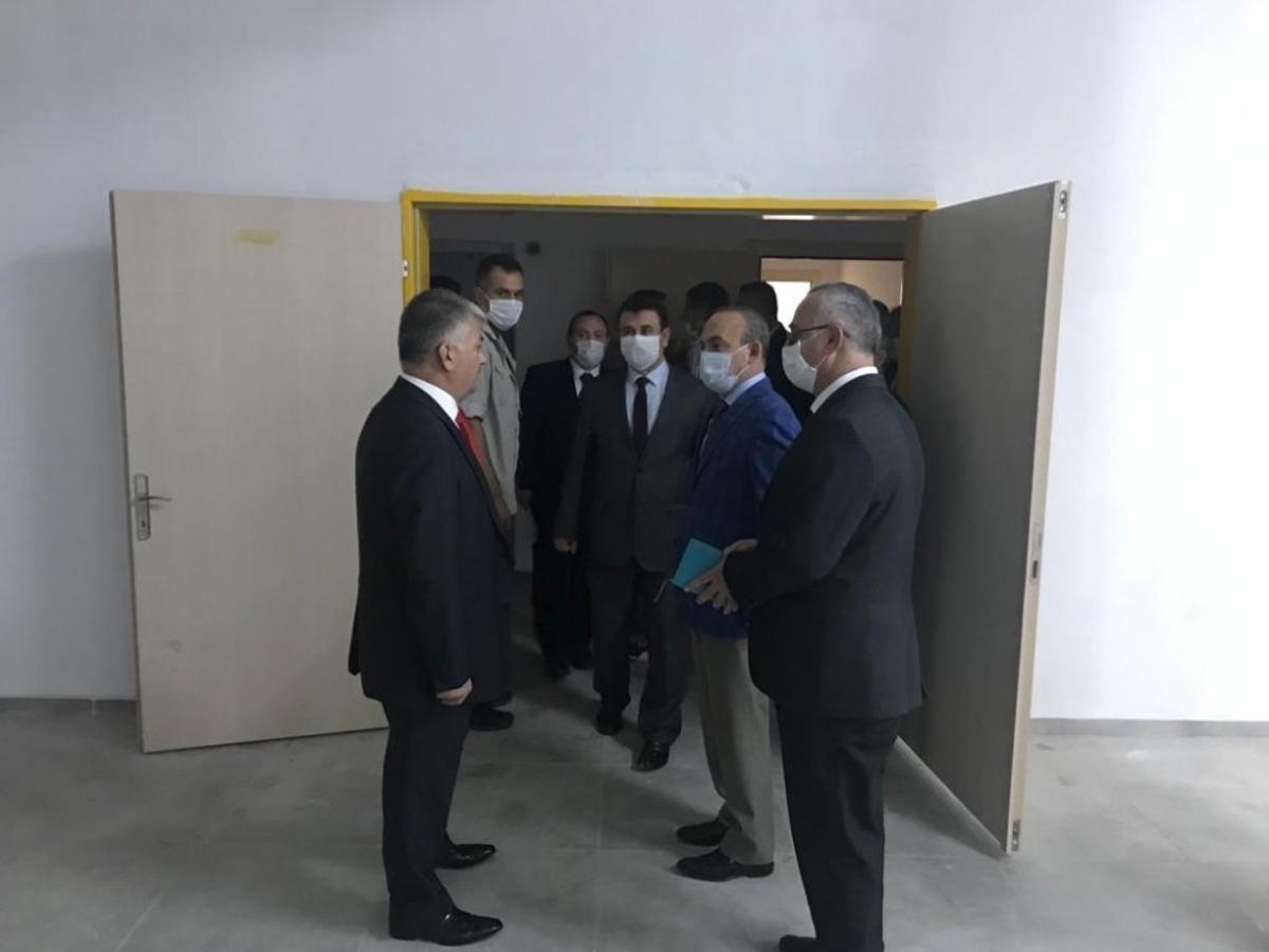 Vali Ersin Yazıcı Burhaniye&rsquo;yi ziyaret etti