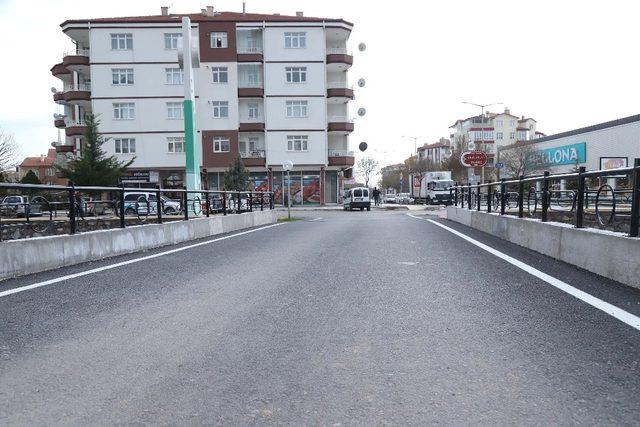 Aksaray Belediyesinin yaptığı 4 yeni köprü şehir trafiğini rahatlattı