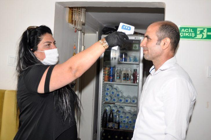 Mardin’de korona virüs tedbirlerini alan restoran ve kafeler kapılarını müşterilere açtı G3