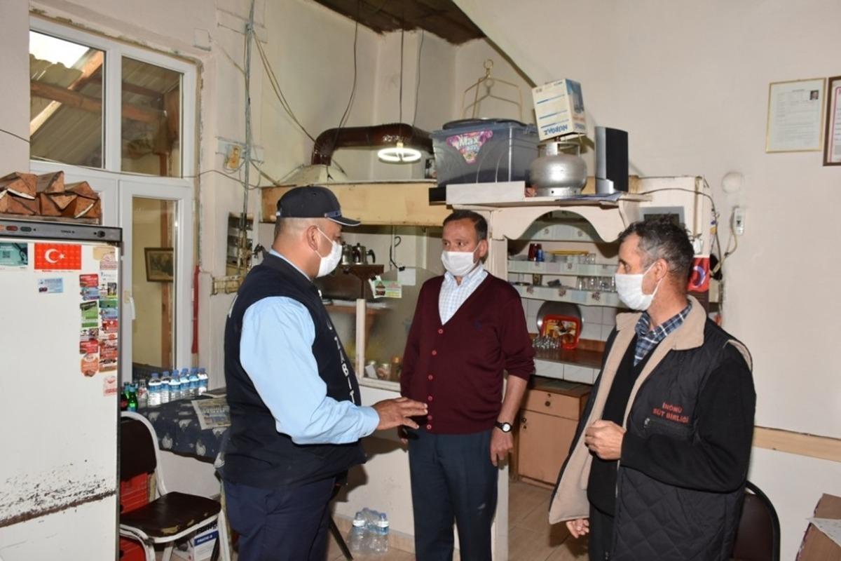 İn&ouml;n&uuml;&rsquo;de zabıta ekipleri kahvehane, &ccedil;ay bah&ccedil;esi ve lokantaları denetledi