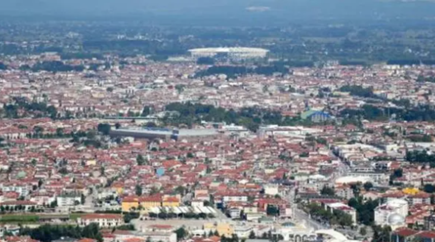 Koronavir&uuml;sle m&uuml;cadele ederken 7 ilde KKKA hastalığı patlak verdi!