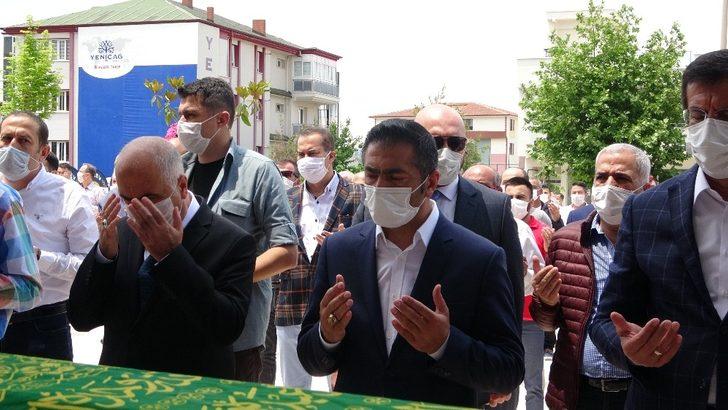 DTO Başkanı Uğur Erdoğan, annesini son yolculuğuna uğurladı G2