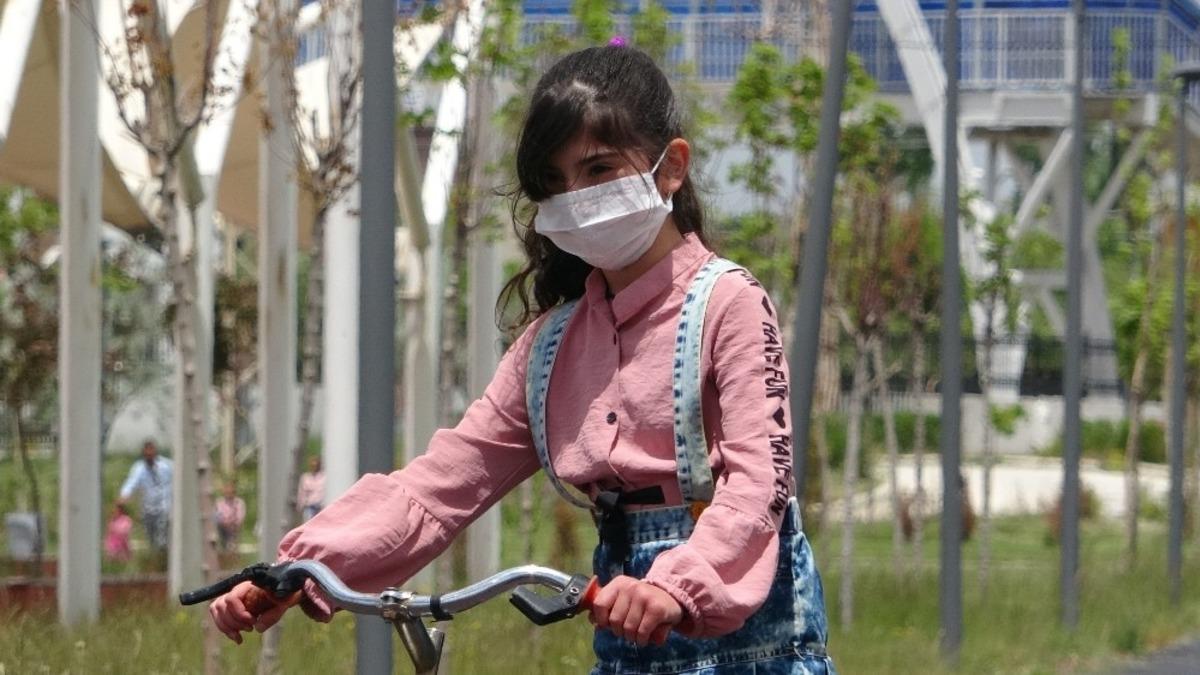 Miniklerden kurallara uymayan yetişkinlere sitem