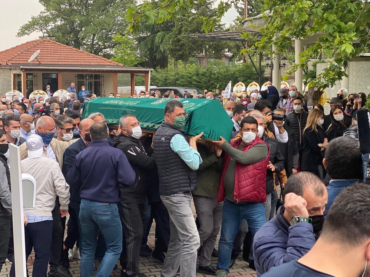 İş adamı S&uuml;leyman Toplusoy son yolculuğuna uğurlandı