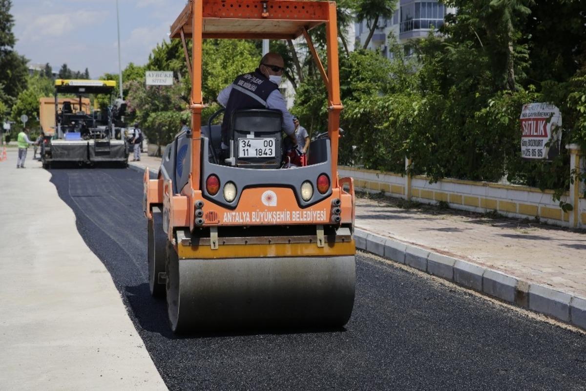 Atat&uuml;rk Bulvarında d&uuml;zenleme ve genişletme &ccedil;alışmaları