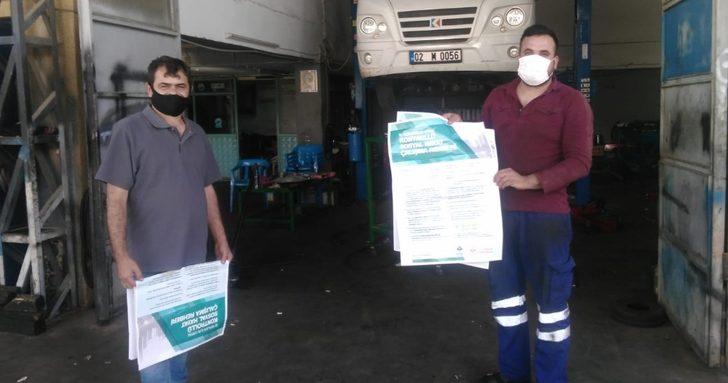 Esnaflara korona çalışma rehberi afişleri dağıtılıyor G2