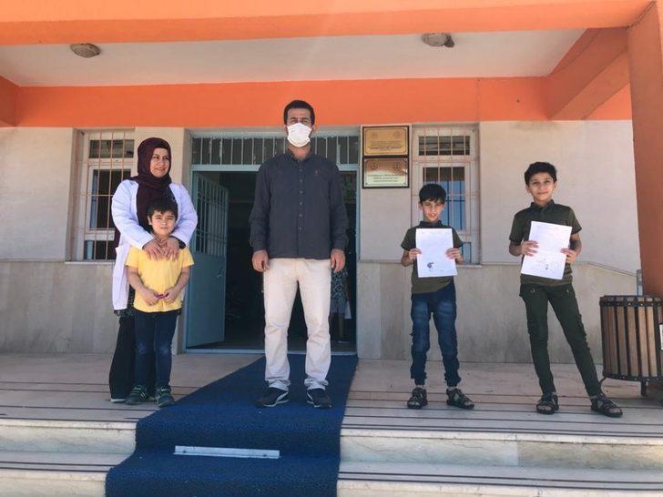 Aylardır uzak kaldıkları okullarını ziyaret ettiler G4