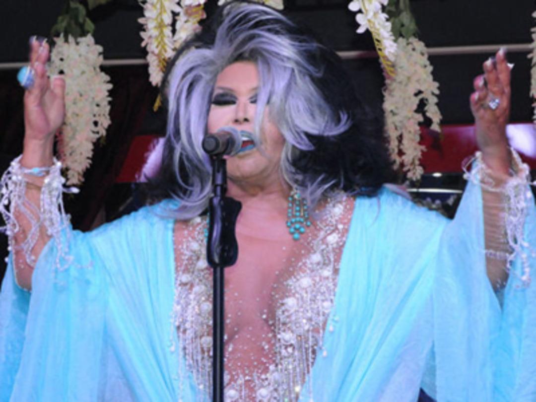 B&uuml;lent Ersoy evleniyor