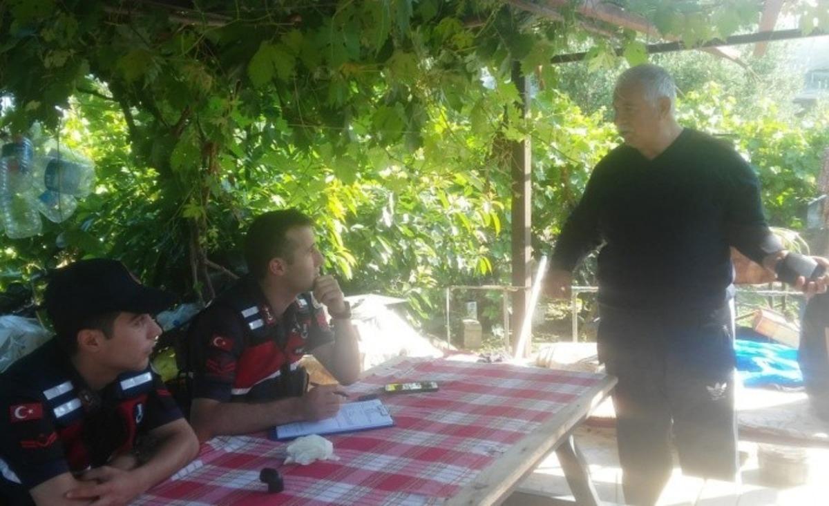 Antalya&rsquo;da ev sahibi uyurken sinekliği bile &ccedil;aldılar