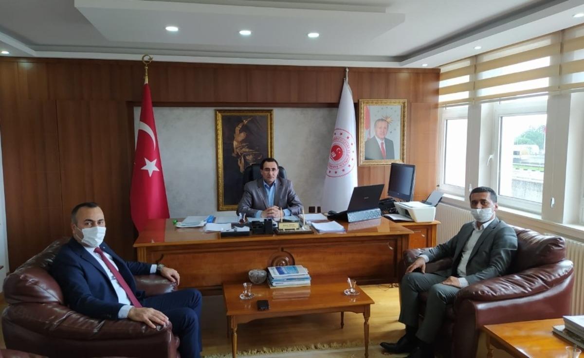 Manisa B&uuml;y&uuml;kşehir Belediyesinin maske desteği s&uuml;r&uuml;yor