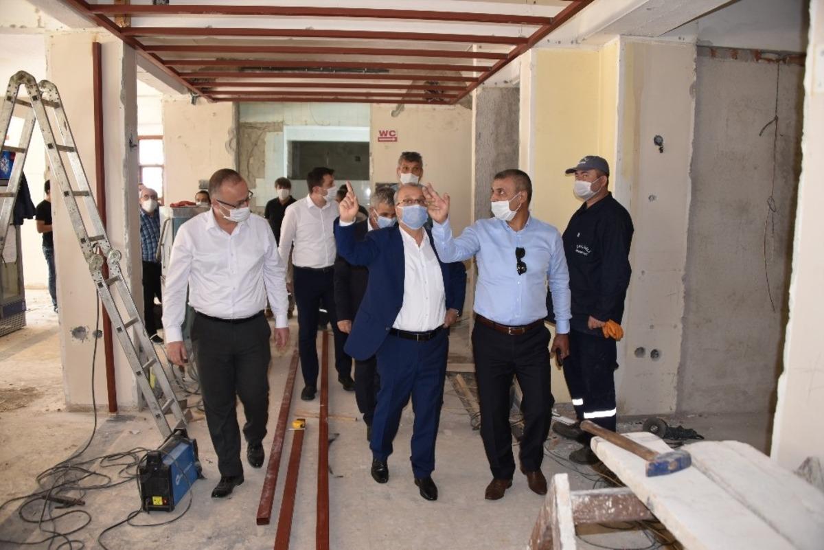 Salihli&rsquo;deki &rsquo;Bizim Ev Sosyal Tesisleri&rsquo; yenileniyor