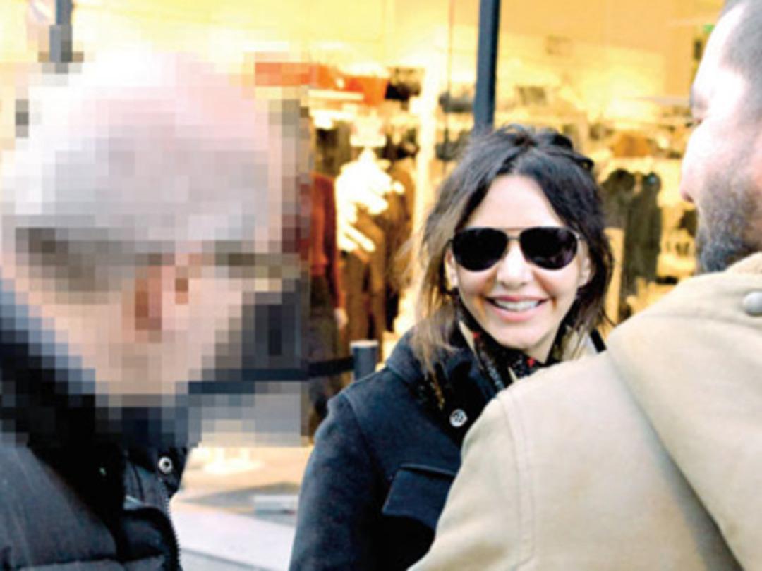 Hande Ataizi'ne sokakta taciz