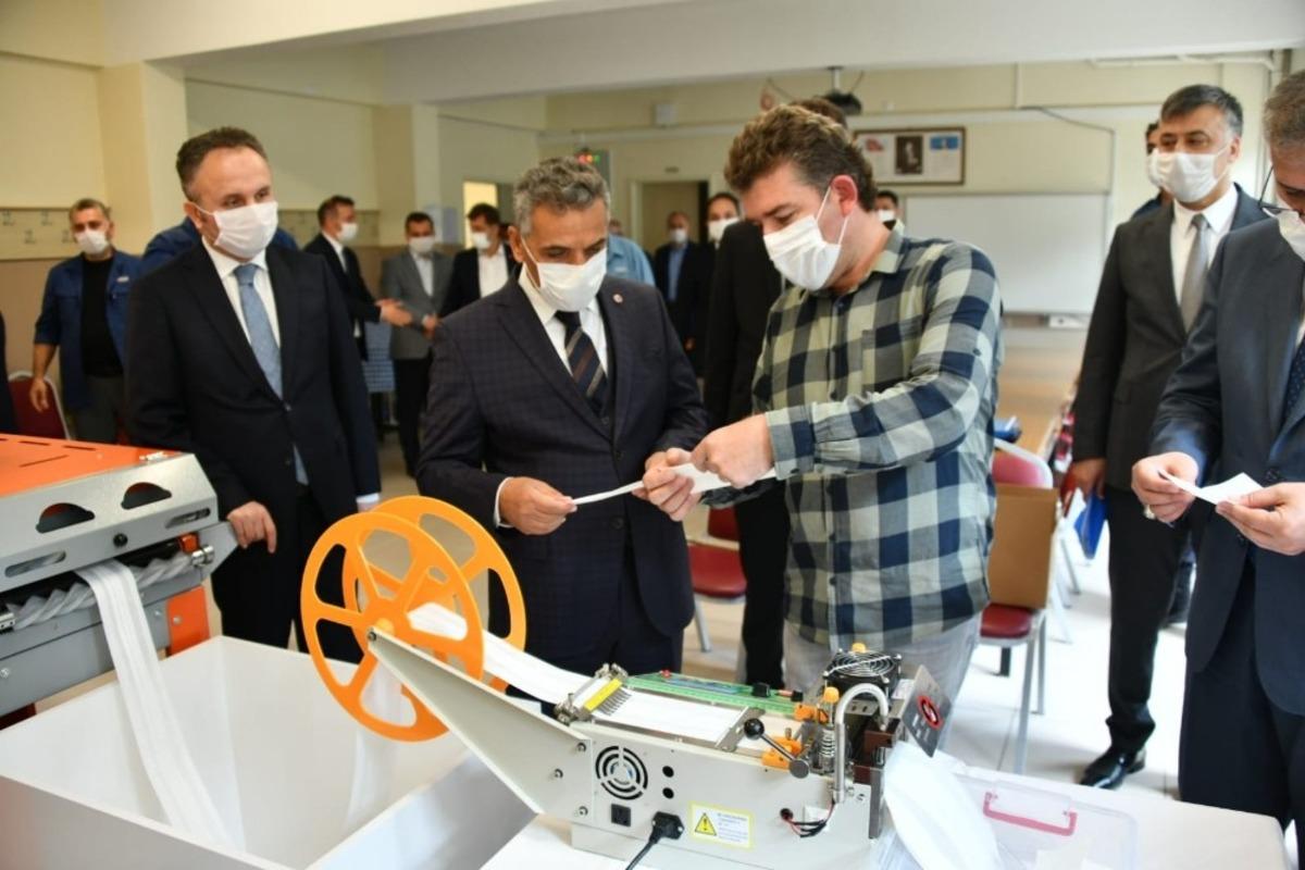 Vali Kaymak&rsquo;dan &uuml;reten meslek liselerine tam not