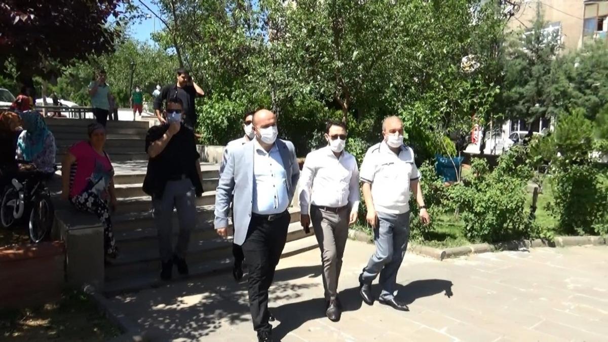 Sur Kaymakamı &Ccedil;ift&ccedil;i&rsquo;den, kurallara uyan &ccedil;ocuklara jest