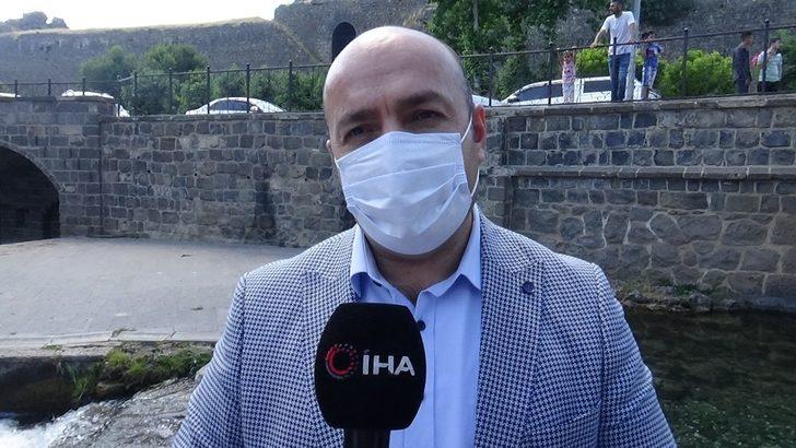 Sur Kaymakamı Çiftçi’den, kurallara uyan çocuklara jest G3