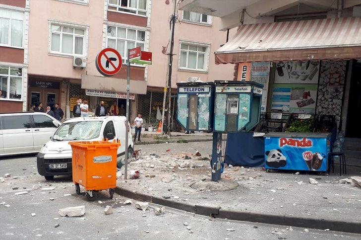 Güngören'de bir binanın terası çöktü G4