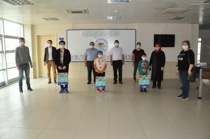 19 Mayıs Online Satranç Turnuvası’nda derece yapanlara ödülleri verildi G4